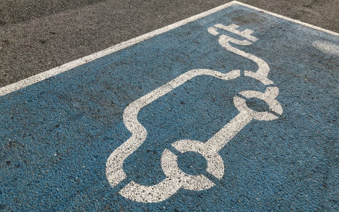 DescarbonTech viabiliza primeiro lote de 1.835 créditos de carbono da EZVolt – já elegíveis ao programa ISS Neutro da Prefeitura do Rio de Janeiro